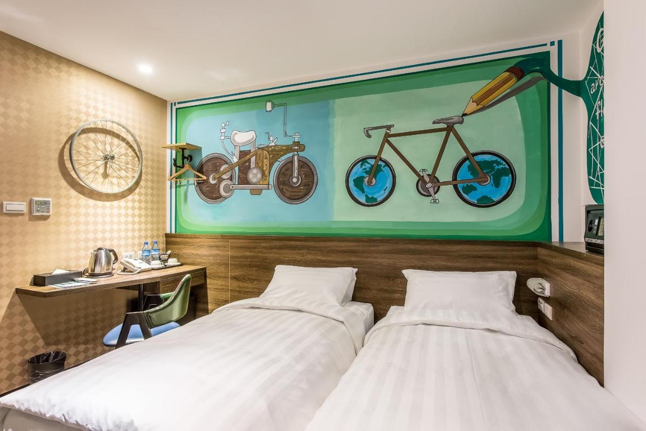 Rf Hotel  Linsen Taipei Bagian luar foto