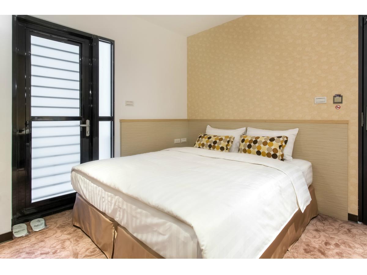 Rf Hotel  Linsen Taipei Bagian luar foto