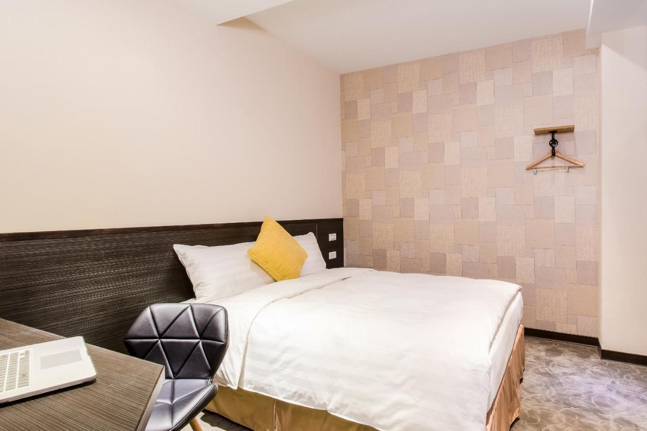 Rf Hotel  Linsen Taipei Bagian luar foto